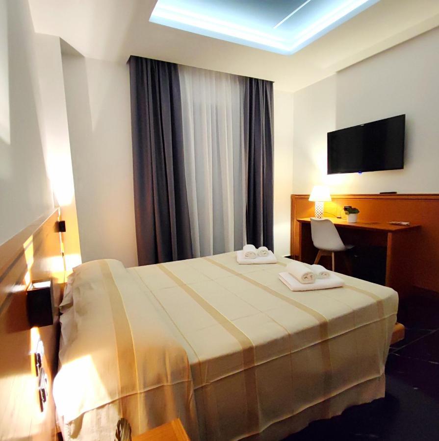 Hotel Tea Deluxe - Praia Прая-а-Маре Екстер'єр фото