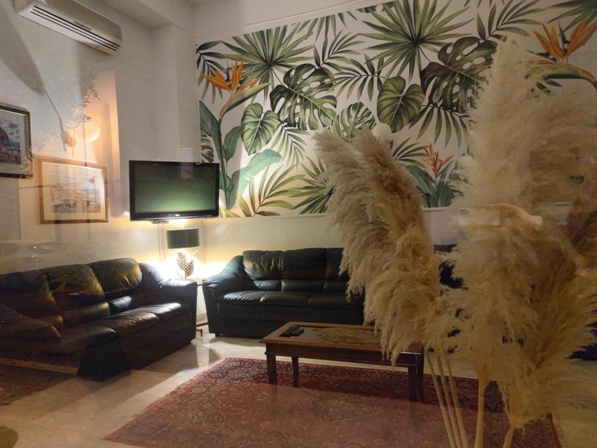 Hotel Tea Deluxe - Praia Прая-а-Маре Екстер'єр фото
