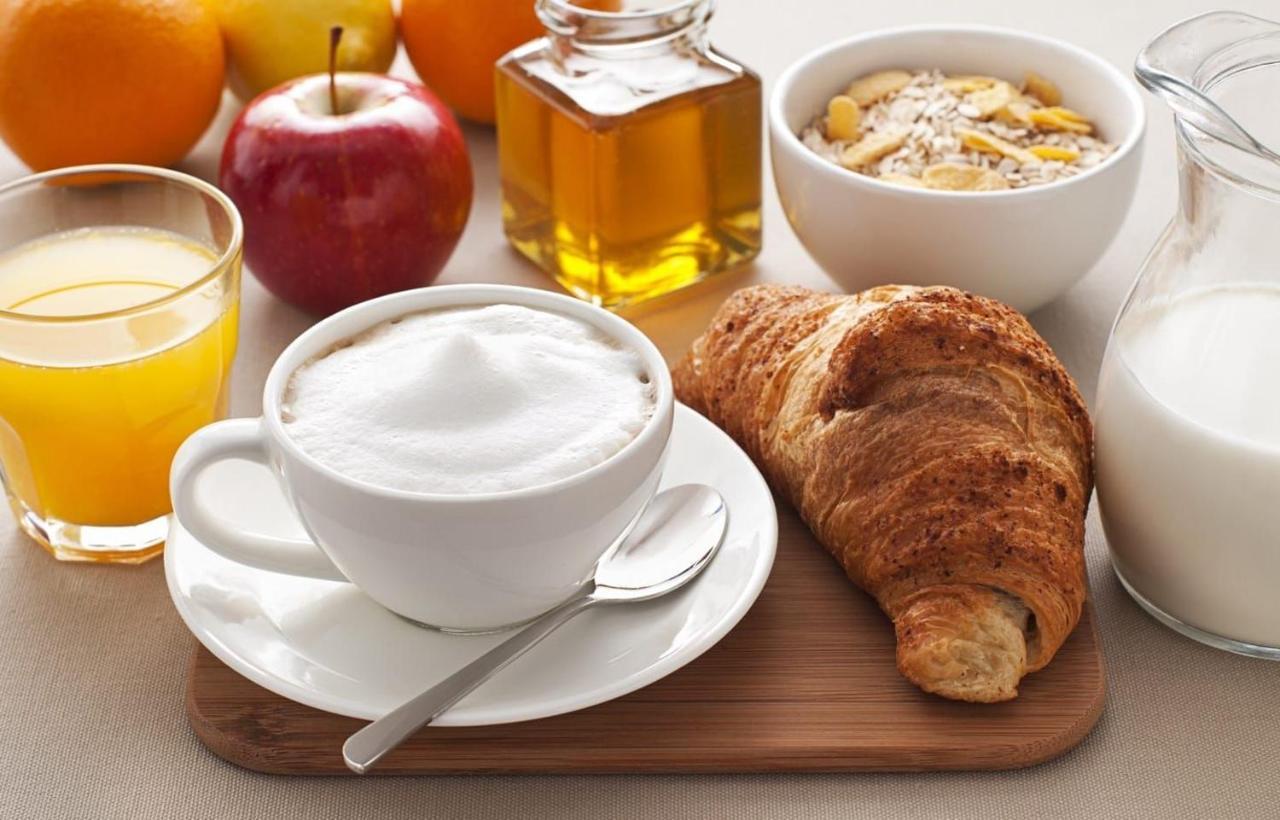 Hotel Tea Deluxe - Praia Прая-а-Маре Екстер'єр фото
